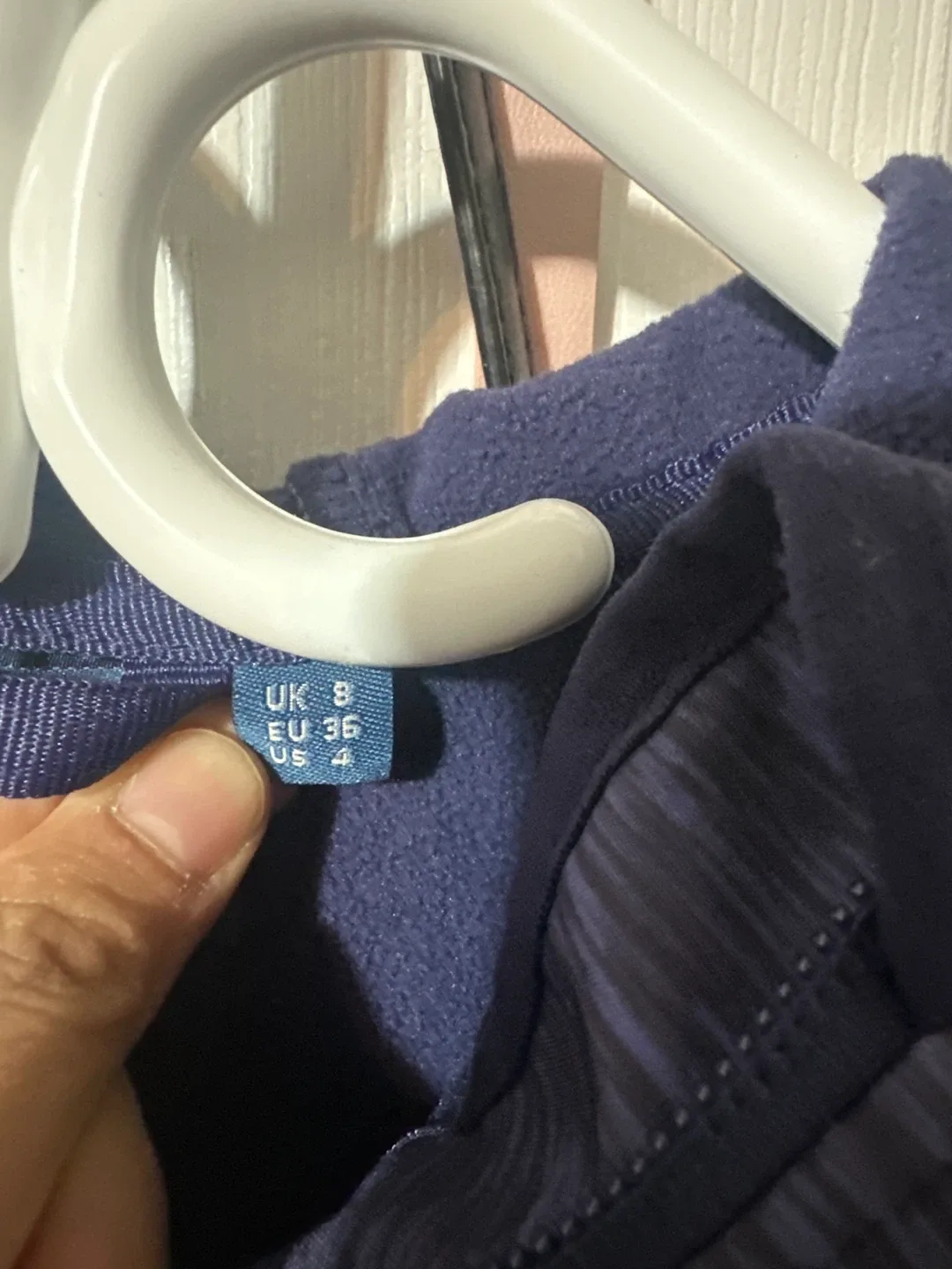 Mountain Warehouse Softshell Jacket - Size US 4 image indicator(3)