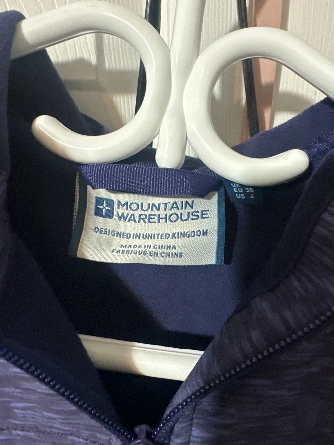 Mountain Warehouse Softshell Jacket - Size US 4 image indicator(2)