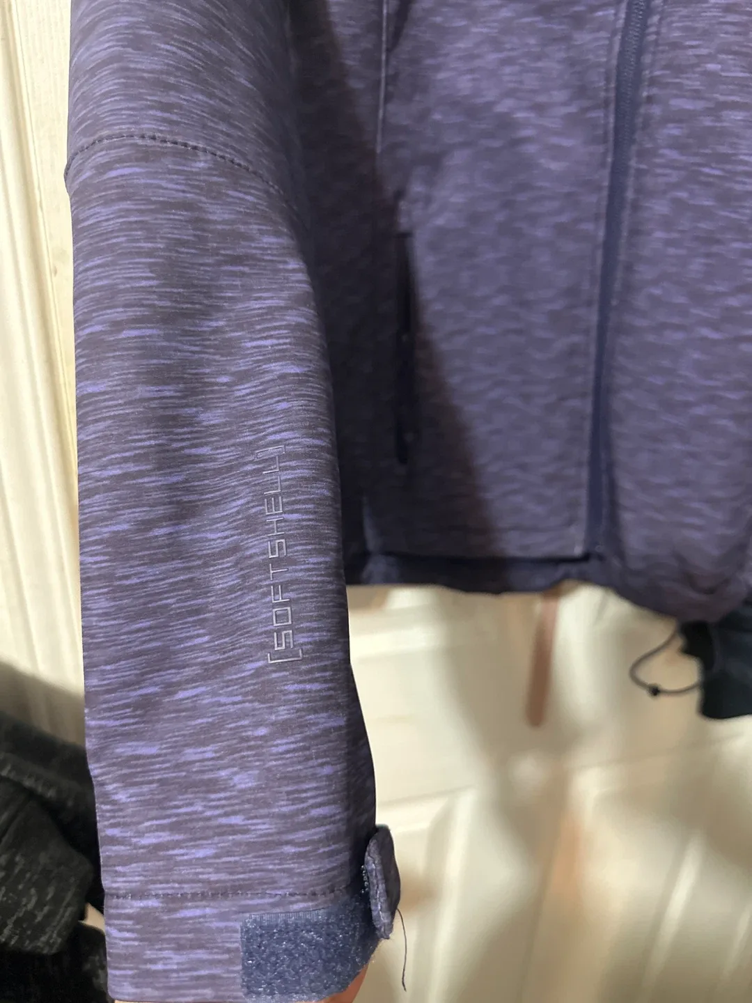 Mountain Warehouse Softshell Jacket - Size US 4 image indicator(4)