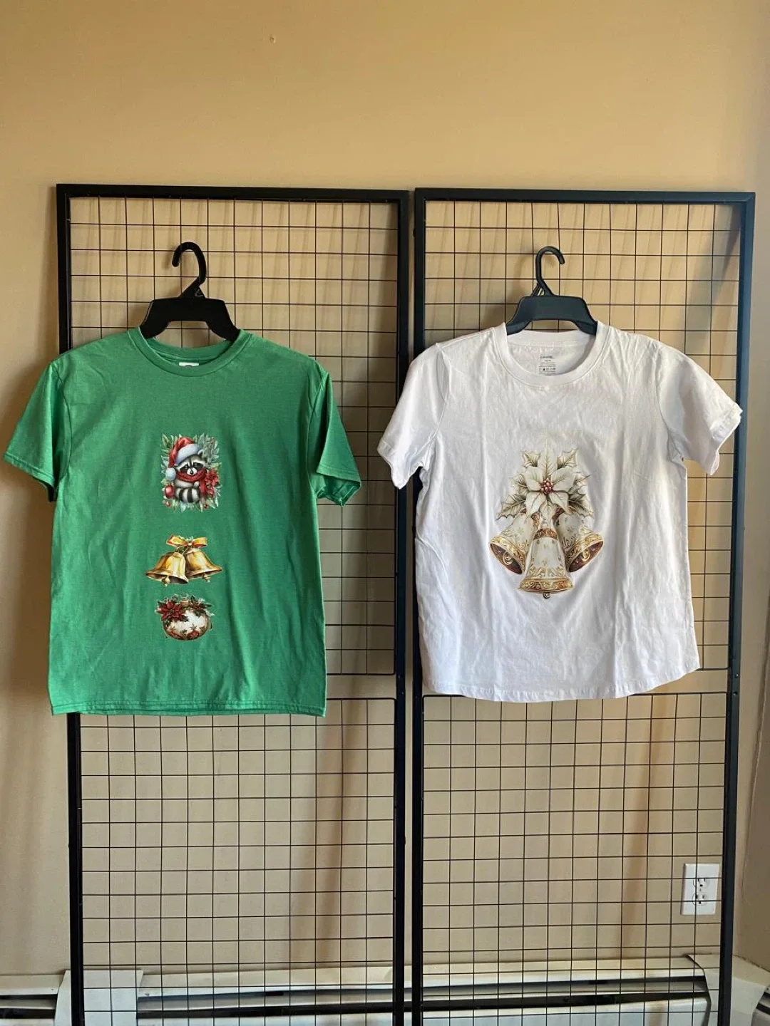 Christmas Graphic T-Shirts image indicator(6)