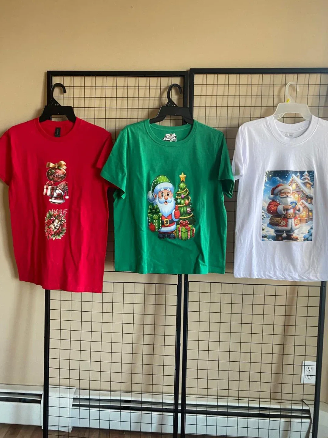 Christmas Graphic T-Shirts image indicator(4)