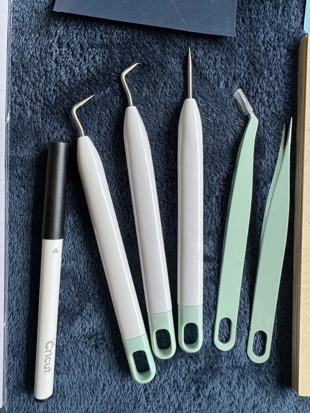 Cricut Explore Air 2 Smart Cutting Machine - Mint image indicator(5)