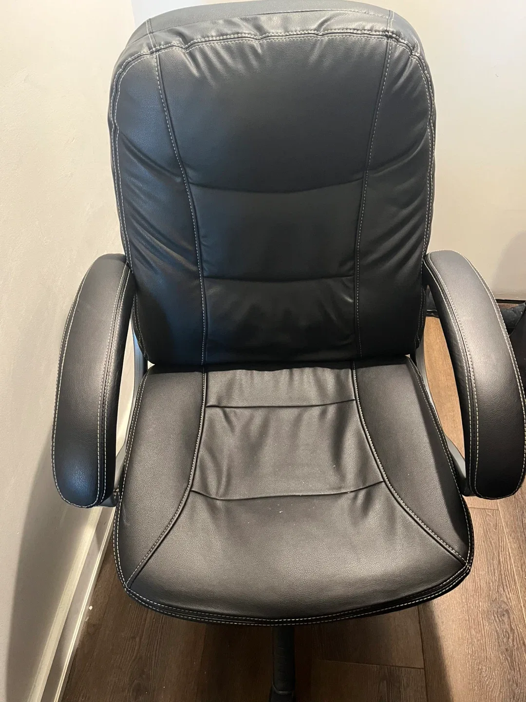Black Leather Office Chair image indicator(2)