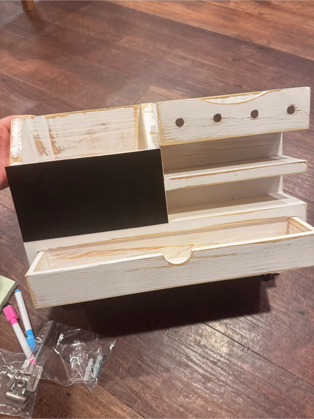 White Entryway Organizer with Chalkboard - photo 4