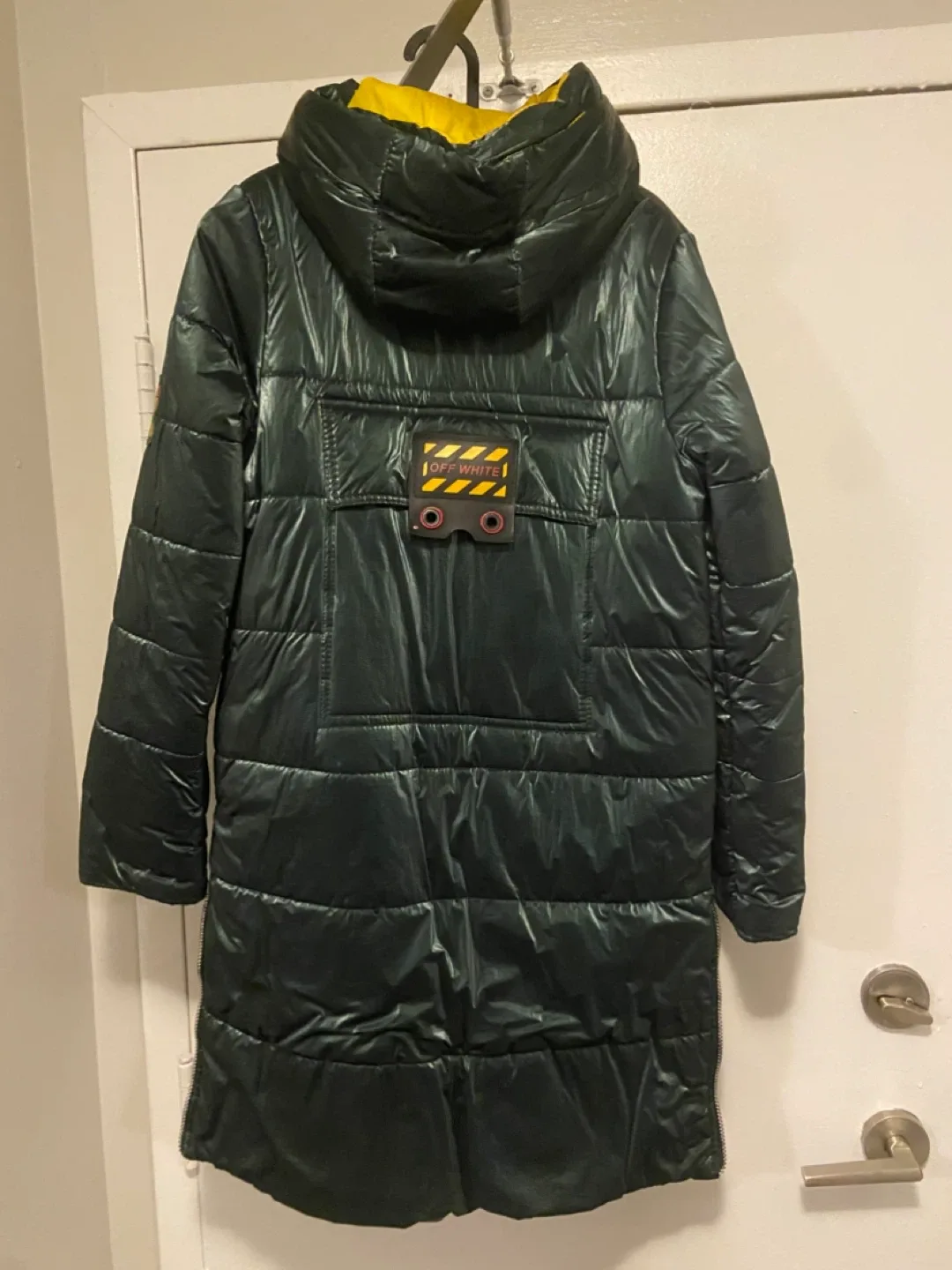 Green & Yellow Puffer Jacket image indicator(4)