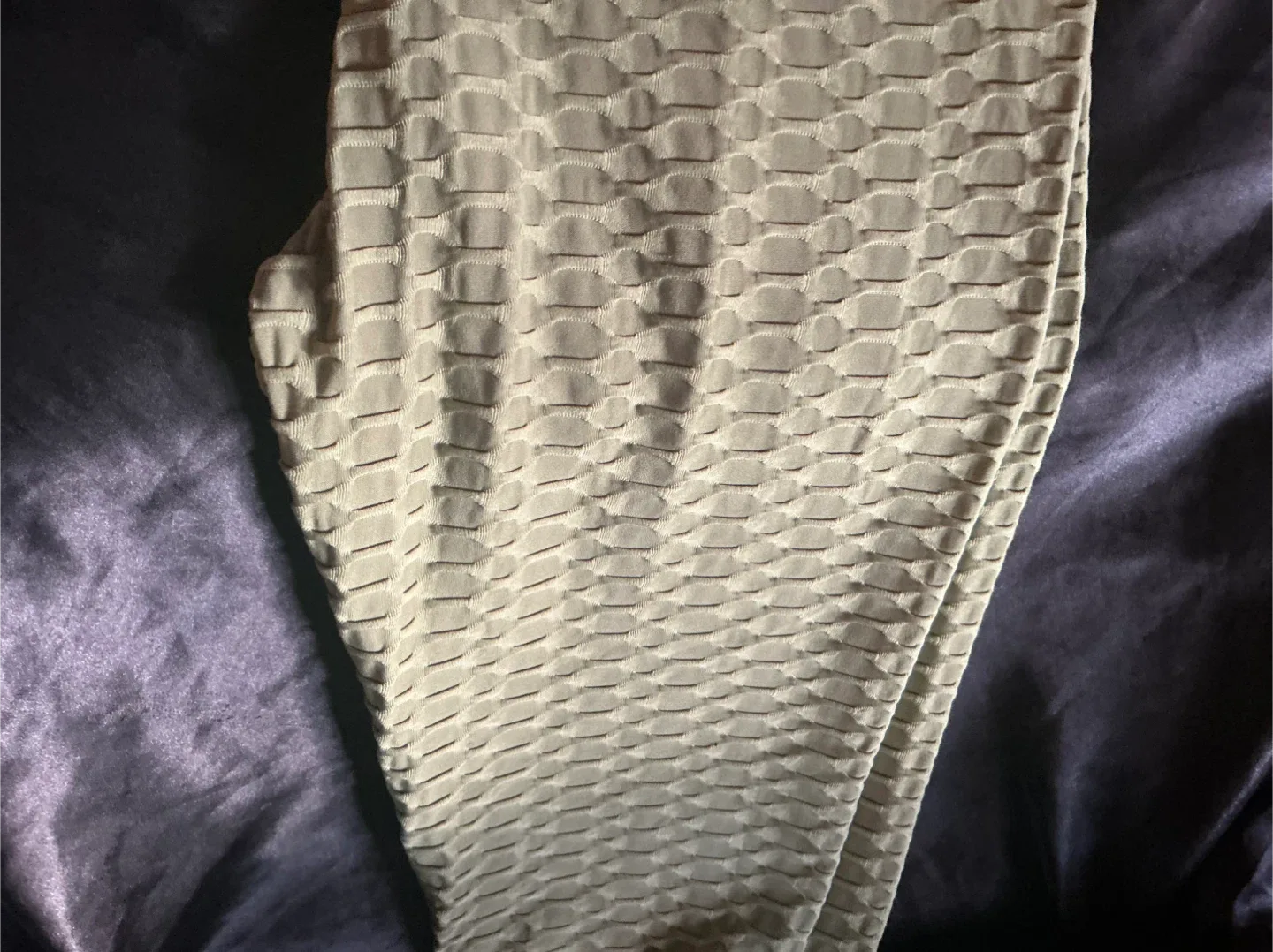 Textured Olive Green Leggings image indicator(3)