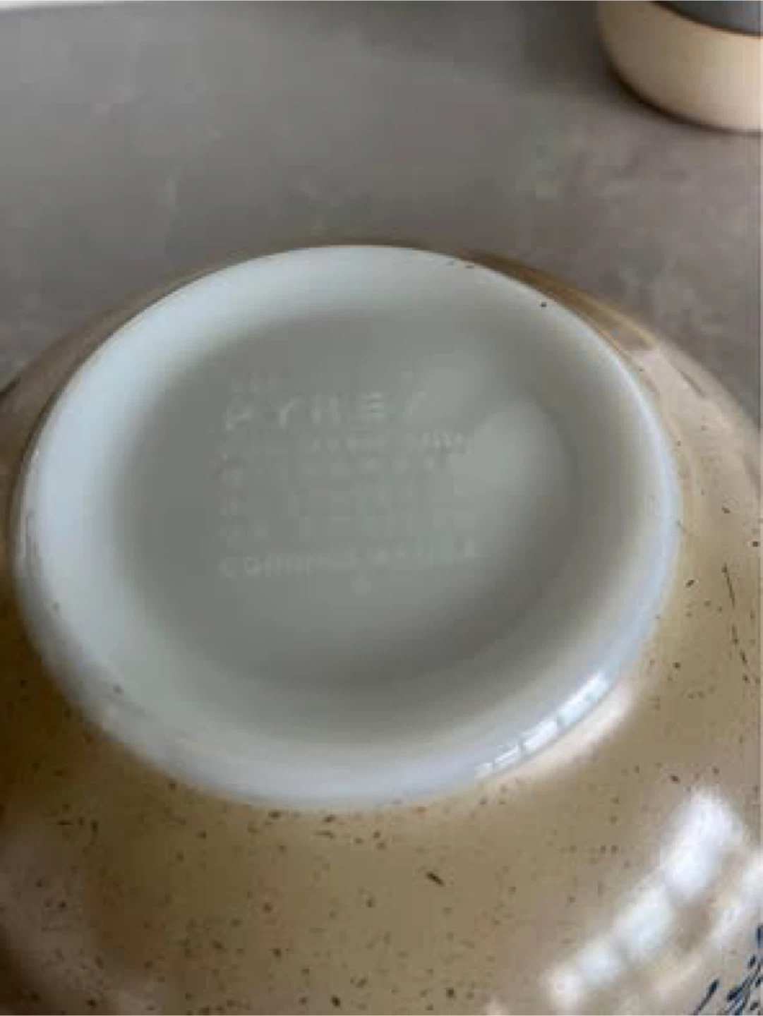 Pyrex Homestead Mixing Bowls - Set of 2 price is for both - photo 3