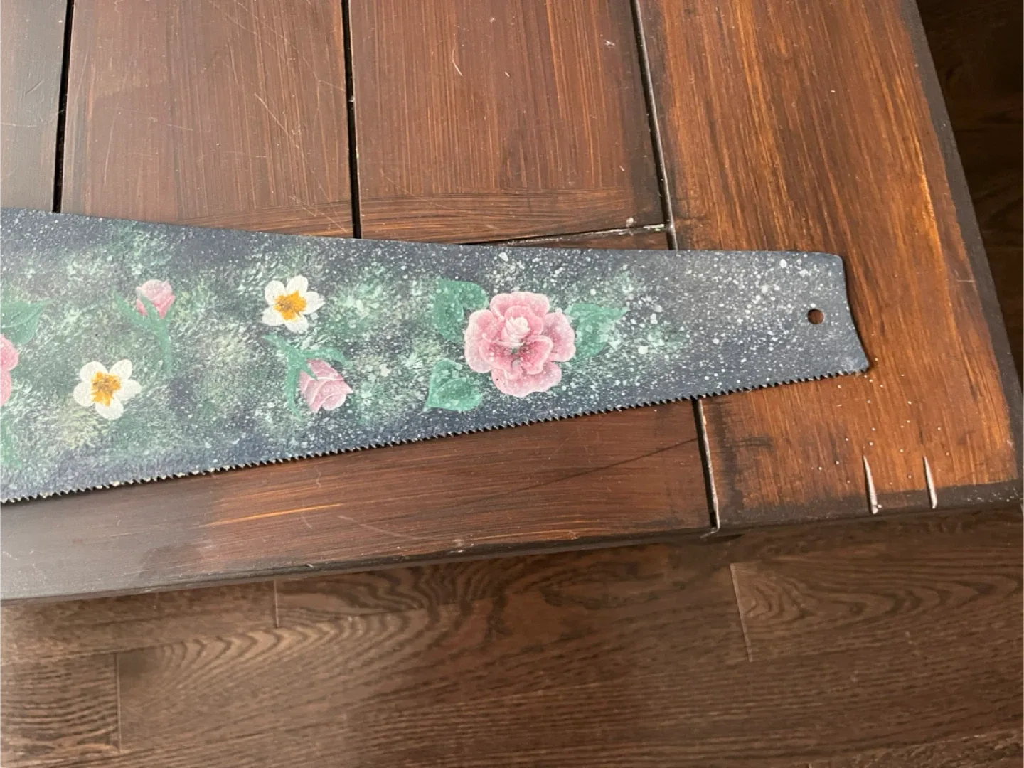 Hand-Painted Decorative Saw image indicator(6)