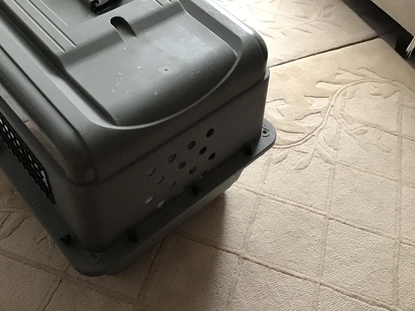 Petmate Ultra Vari Dog Kennel 28" x 20.5" x 21.5" image indicator(3)