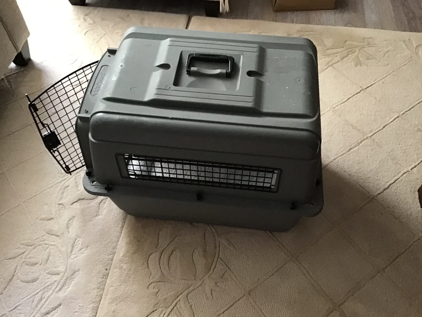 Petmate Ultra Vari Dog Kennel 28" x 20.5" x 21.5" image indicator(4)