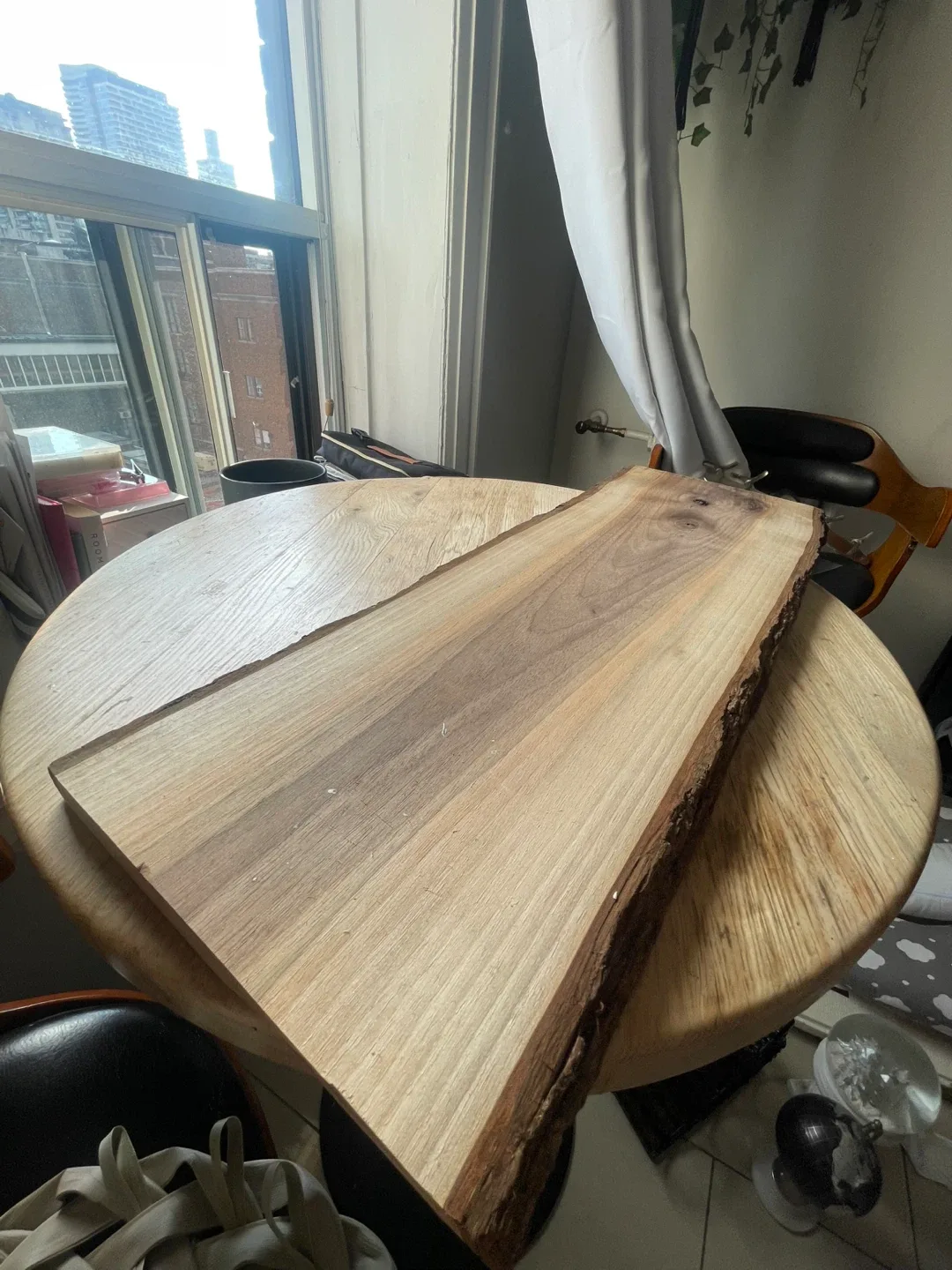 Live Edge Wood Slab cheese board image indicator(2)