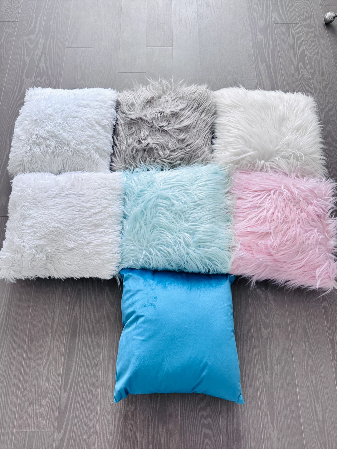 Decorative Throw Pillows - Assorted Colours & Textures