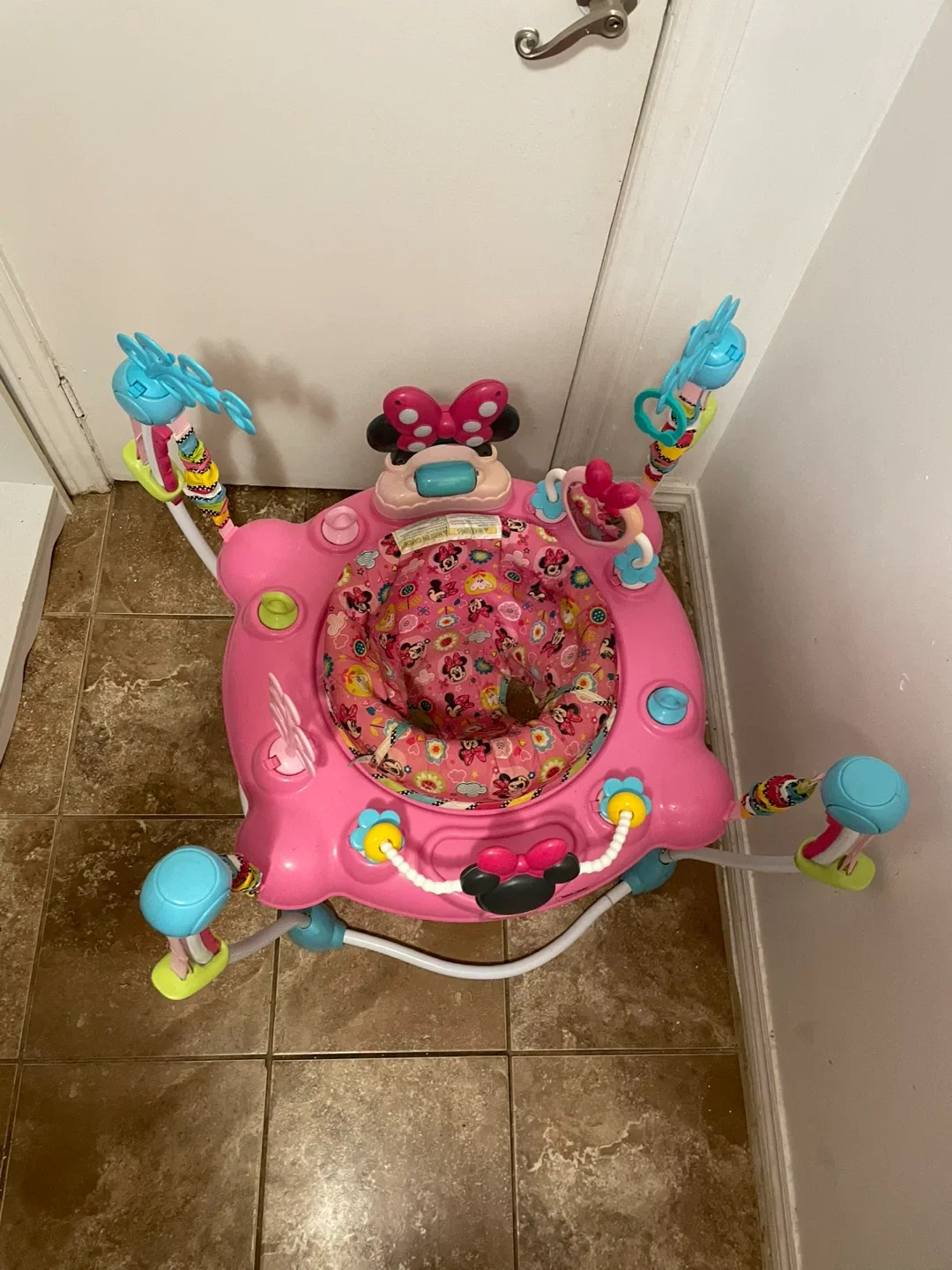 Disney Baby Minnie Mouse Happy Triangles Bouncer image indicator(2)