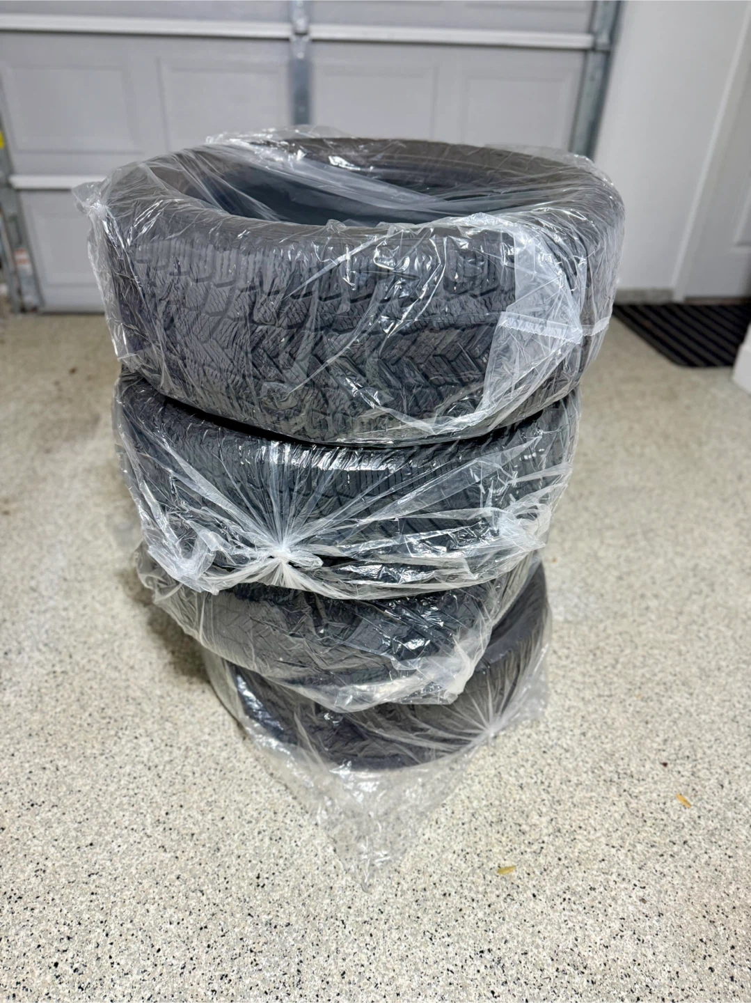 Michelin X-Ice Snow SUV 235/55R19 Winter Tires - Set of 4 - photo 4