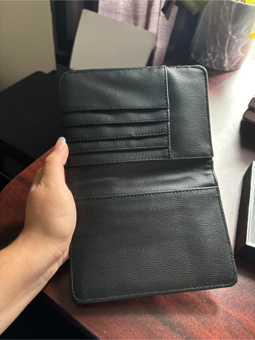 Guess Black Wallet image indicator(2)