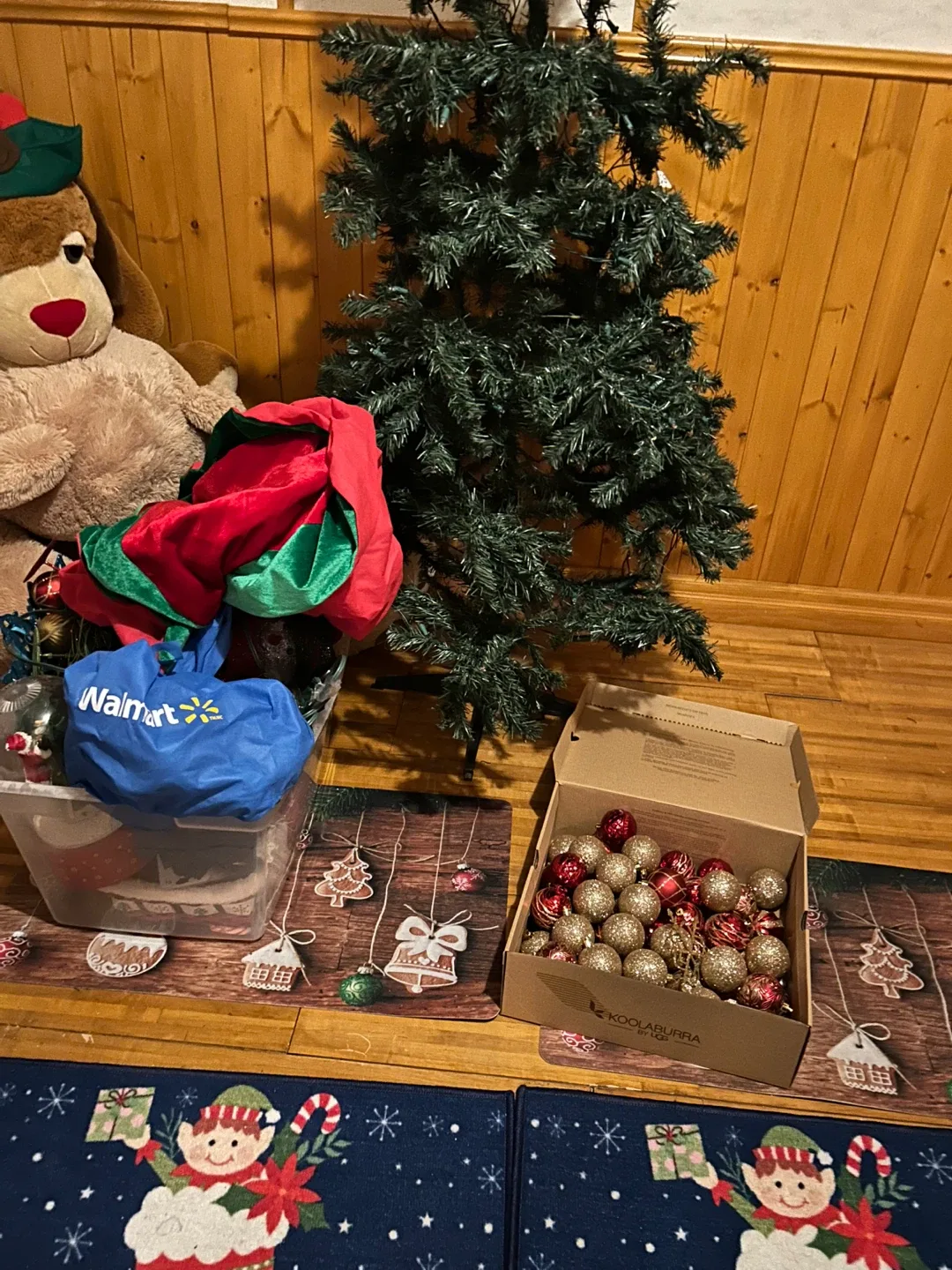 Christmas Tree, Ornaments & Decorations