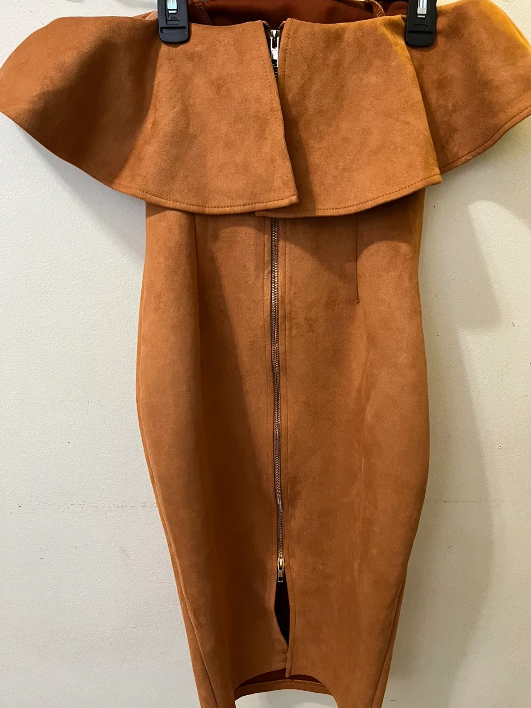 Brown Off-the-Shoulder Dress image indicator(2)