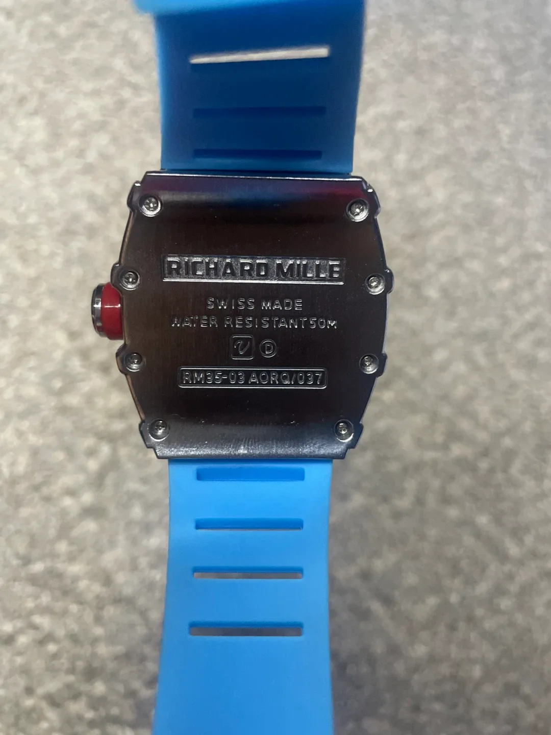 Richard Millie image indicator(3)