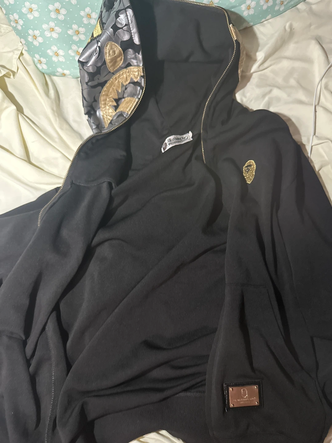 Bathing Ape (BAPE) Black Shark Hoodie - photo 2