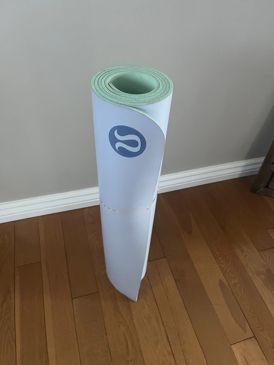 Lululemon  Reversible  Yoga Mat - Great Condition!