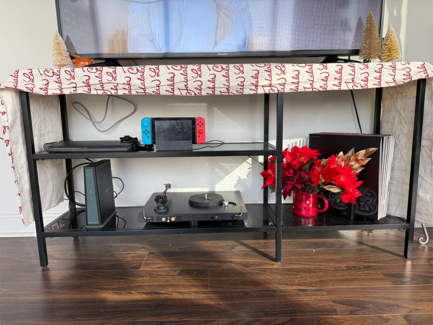Entrance table / TV console