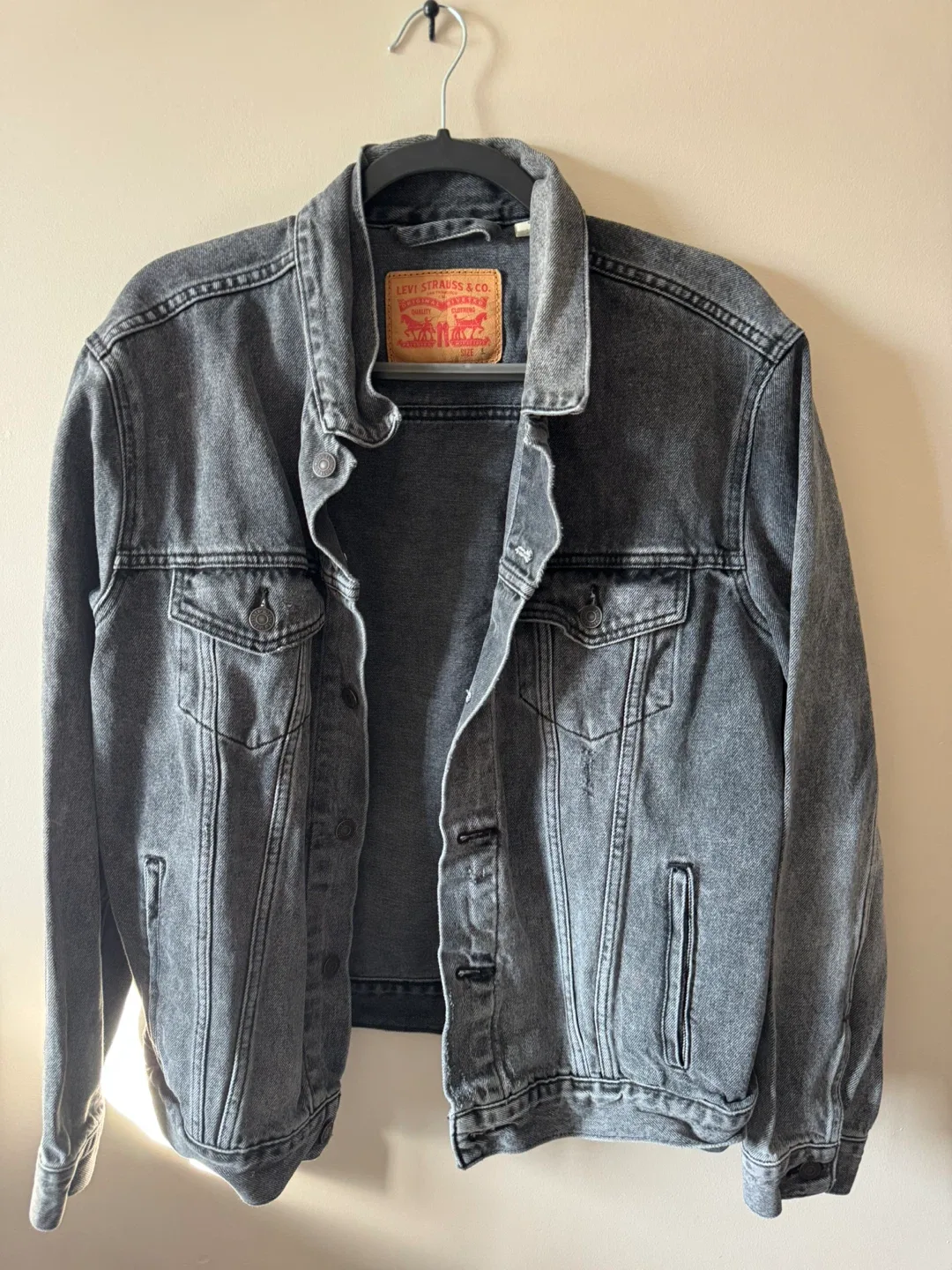 Mens Levi's Denim Jacket - Size Large