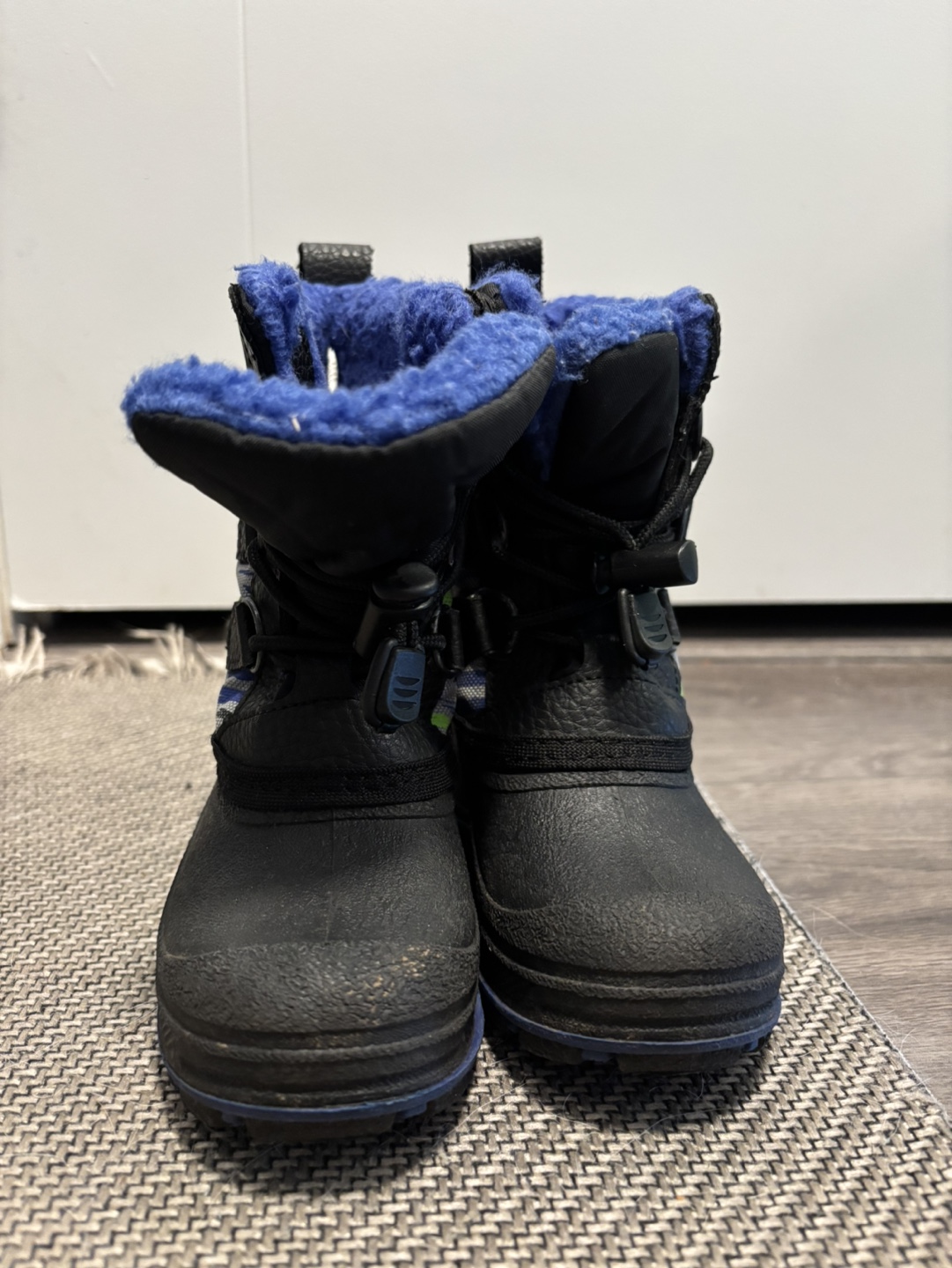 Gray Wolf Kids Winter Boots