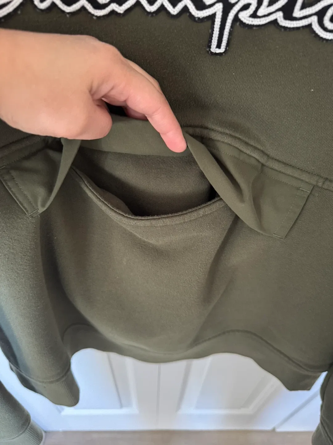 Mens Champion Olive Green Crewneck - Size L image indicator(3)