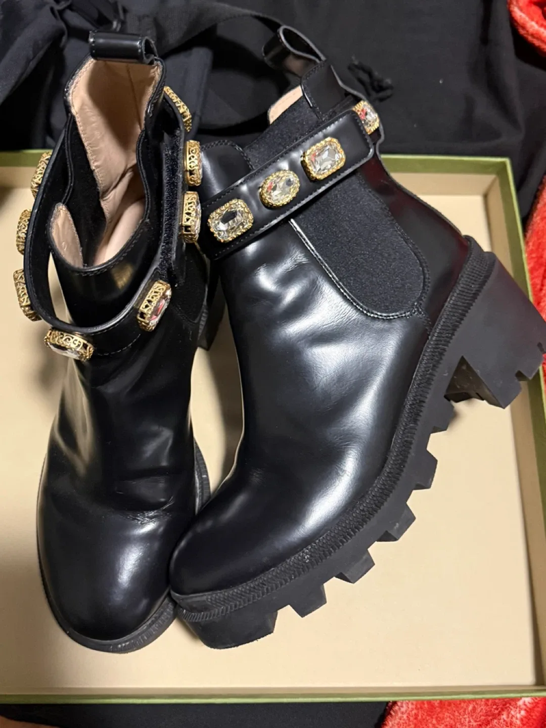 Gucci Black Leather Ankle Boots Size 37.5 image indicator(2)