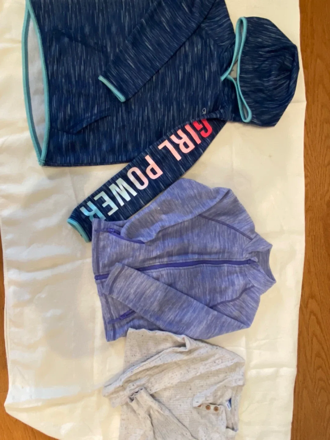 GapFit & Mountain Warehouse Kids Clothes Bundle thumbnail