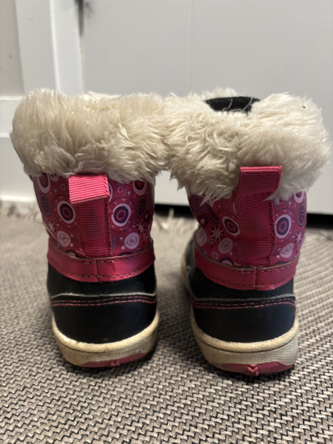 Riley G Snow Boots - Size 5 - photo 3