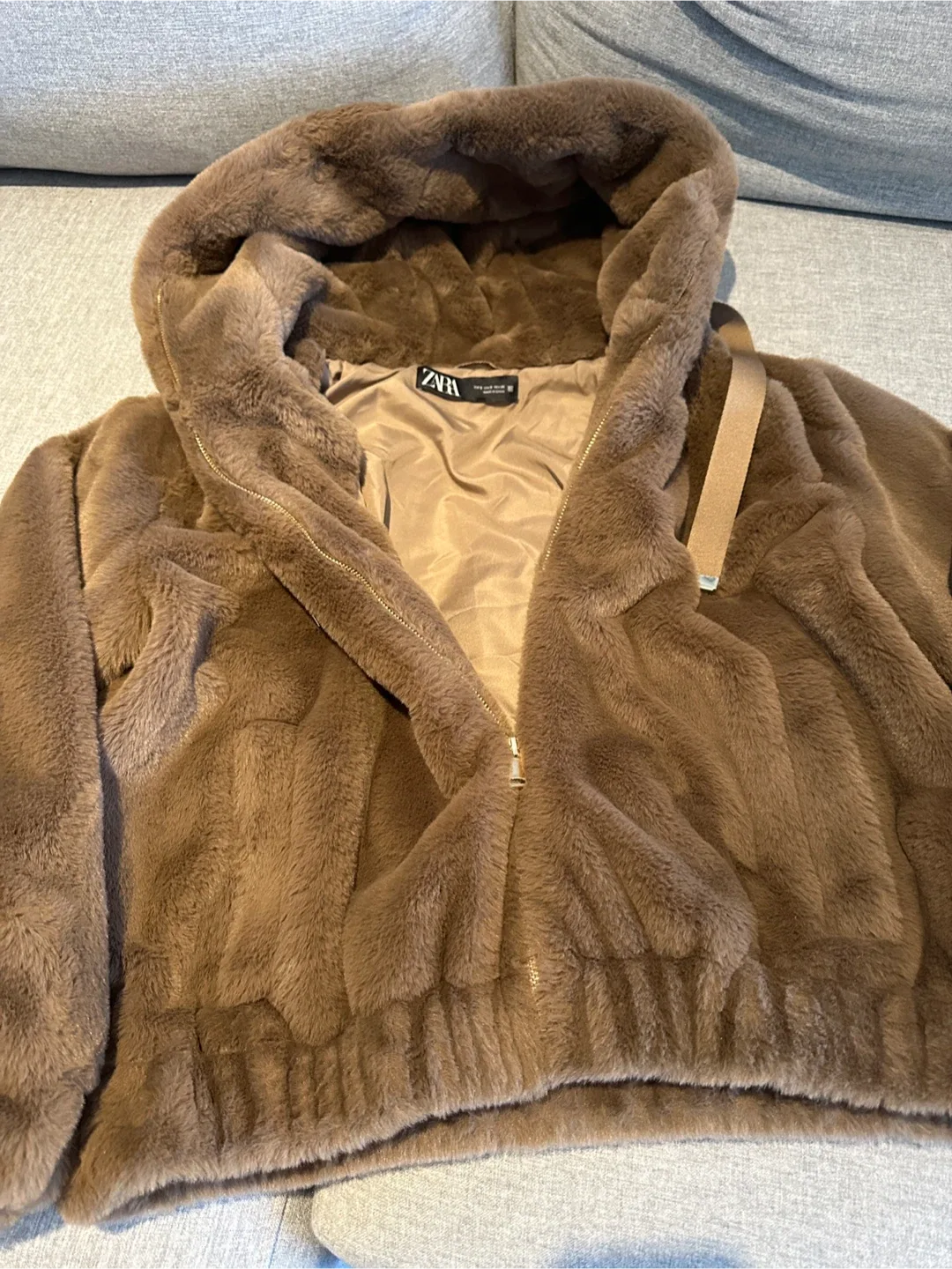 Zara faux fur hoodie image indicator(3)