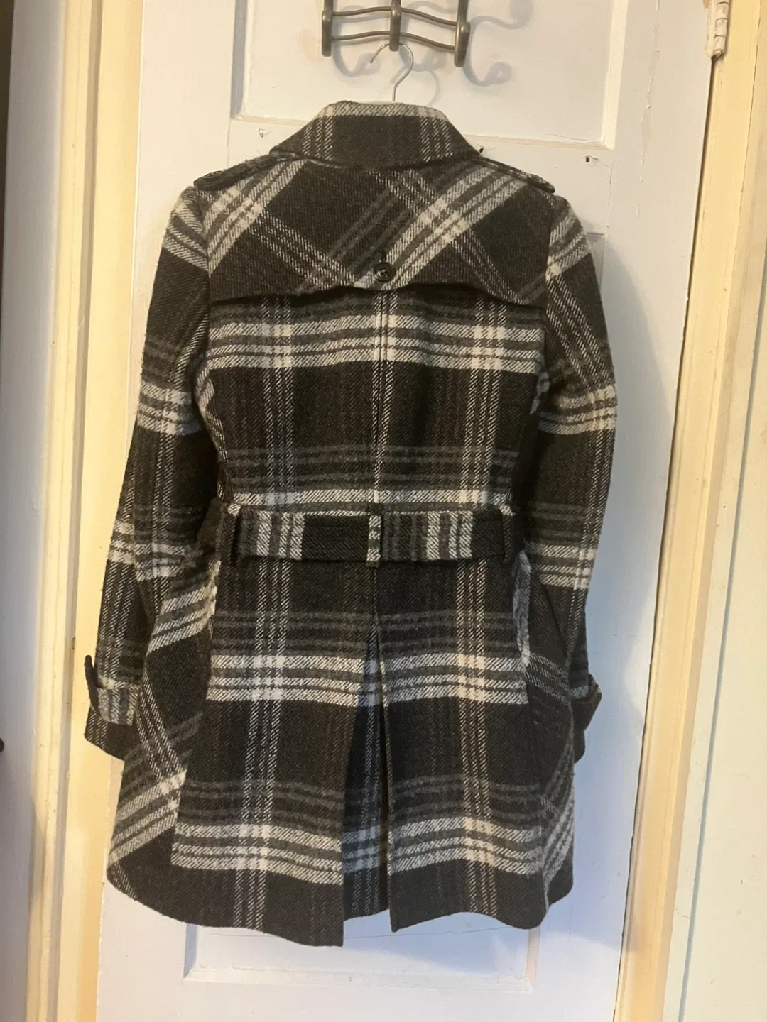 DKNY Plaid Wool Blend Coat - Size Small image indicator(3)
