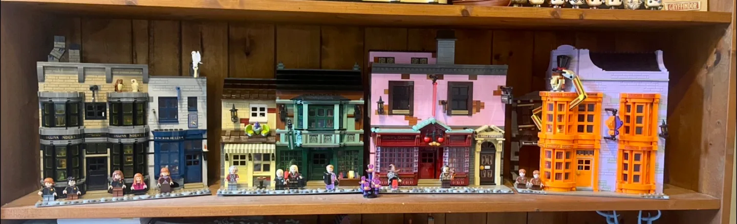 Harry Potter Diagon Alley Collectors Set image indicator(4)