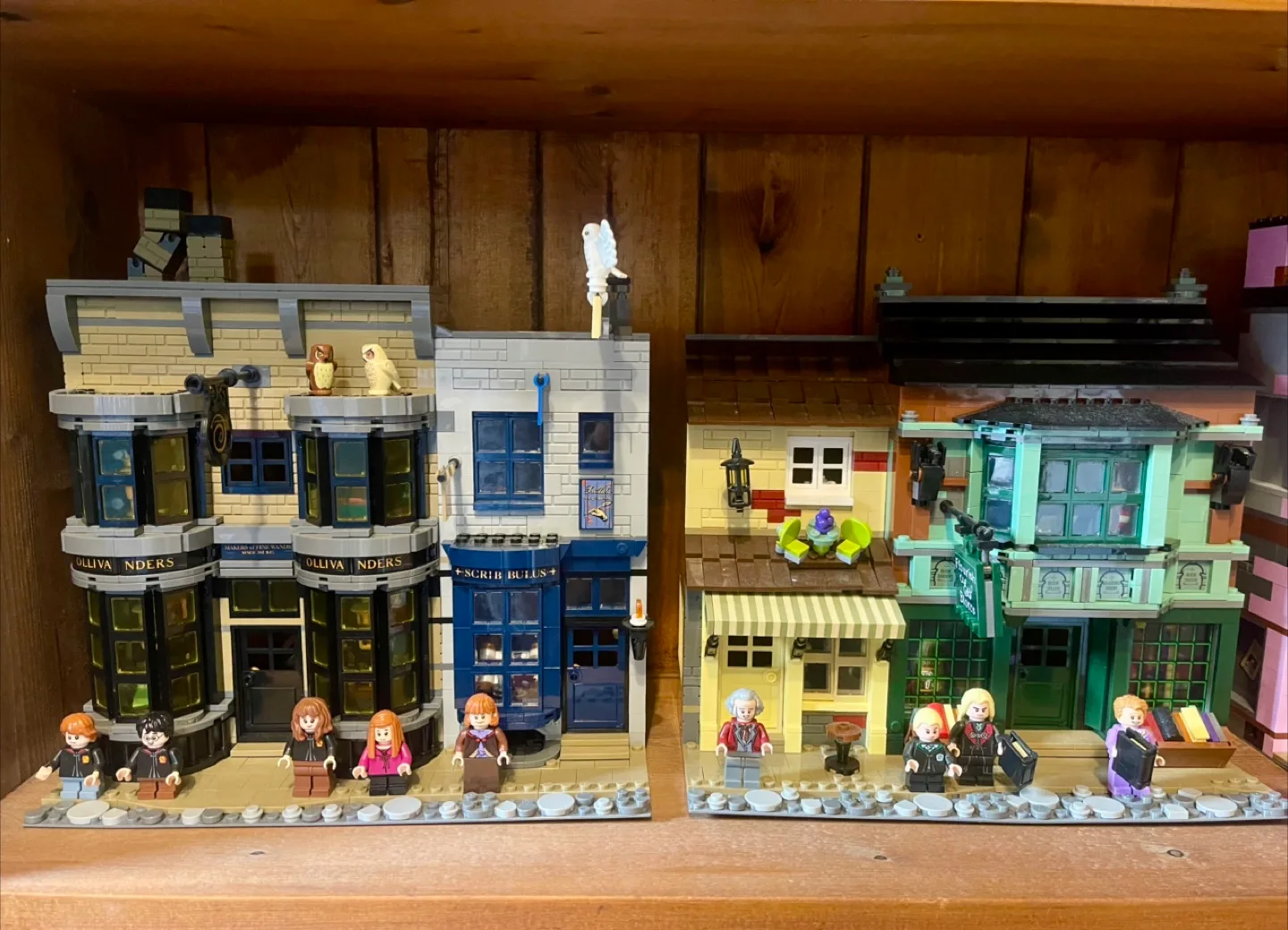 Harry Potter Diagon Alley Collectors Set image indicator(2)