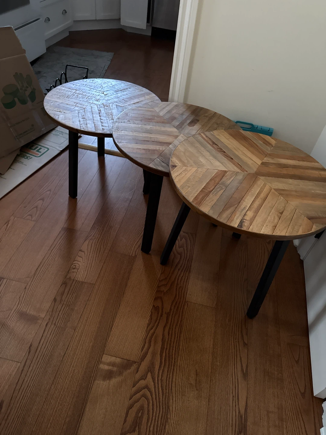 Set of 3 Nesting Side Tables - photo 3