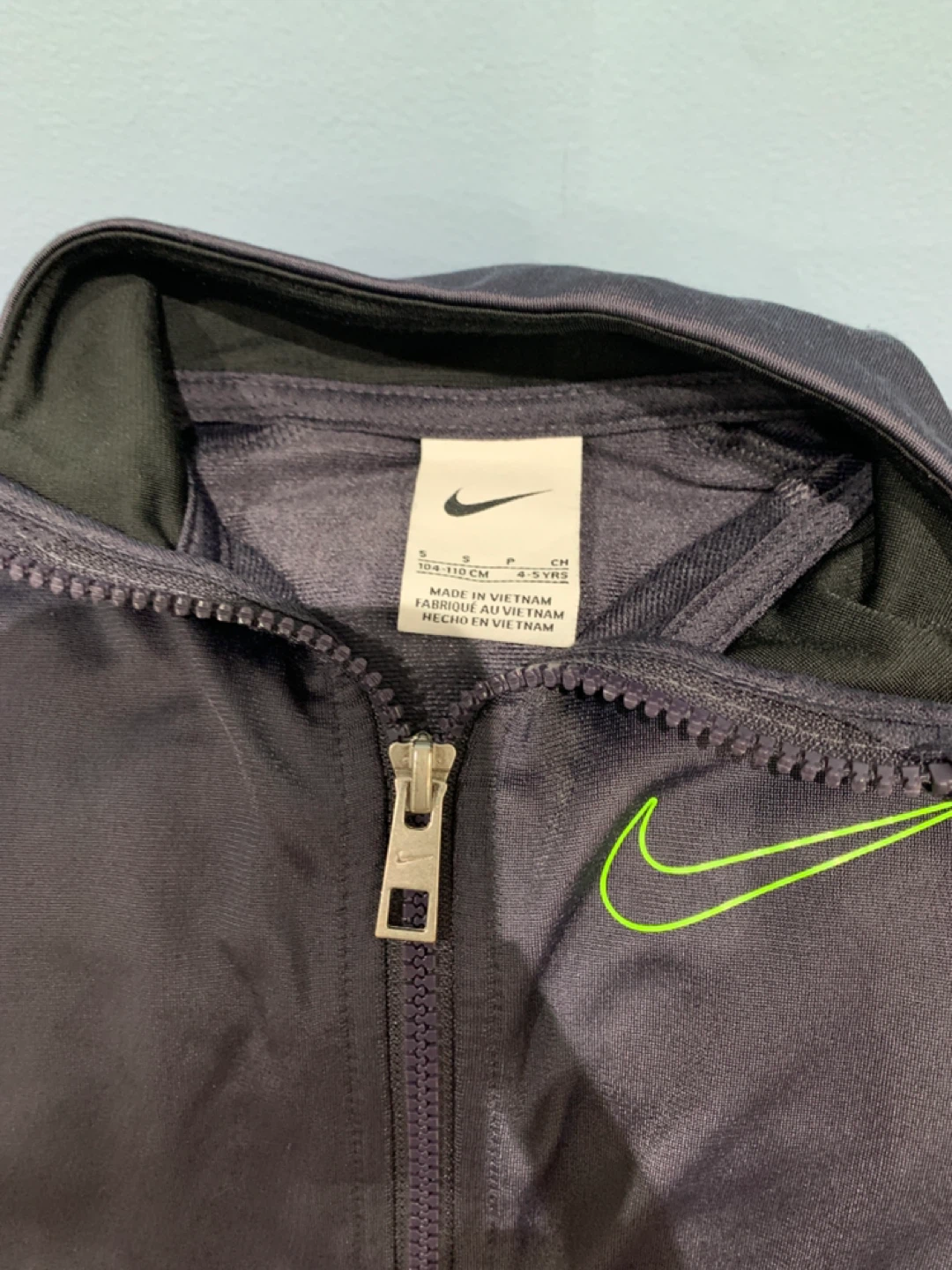Nike Track Jacket - Size S (4-5 yrs) - photo 2