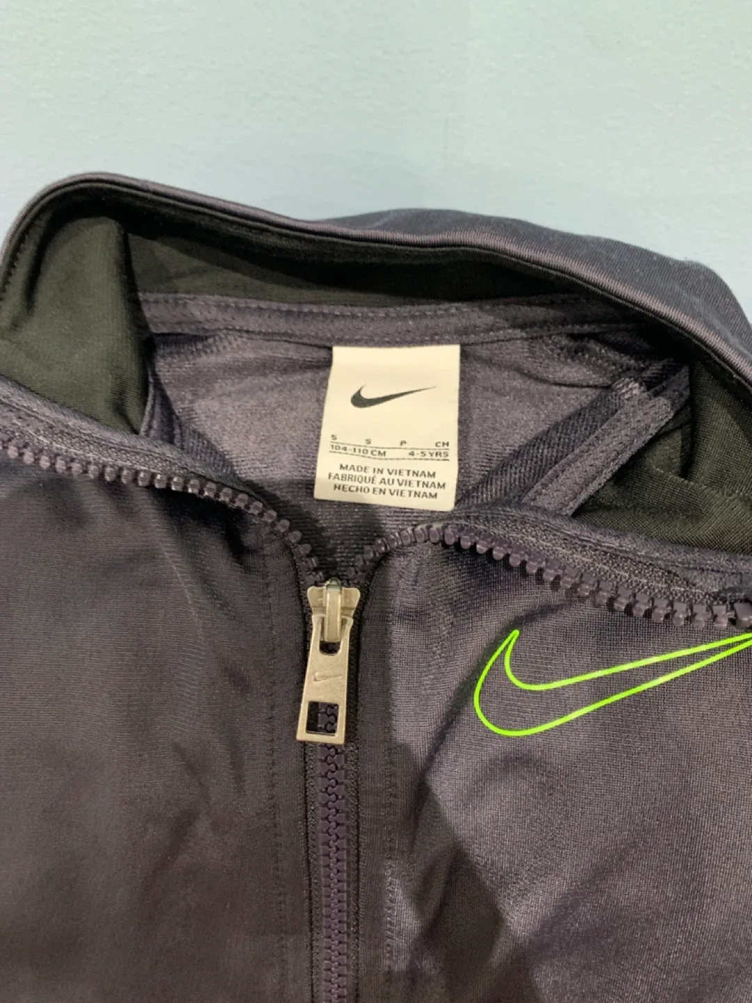 Nike Track Jacket - Size S (4-5 yrs) image indicator(2)