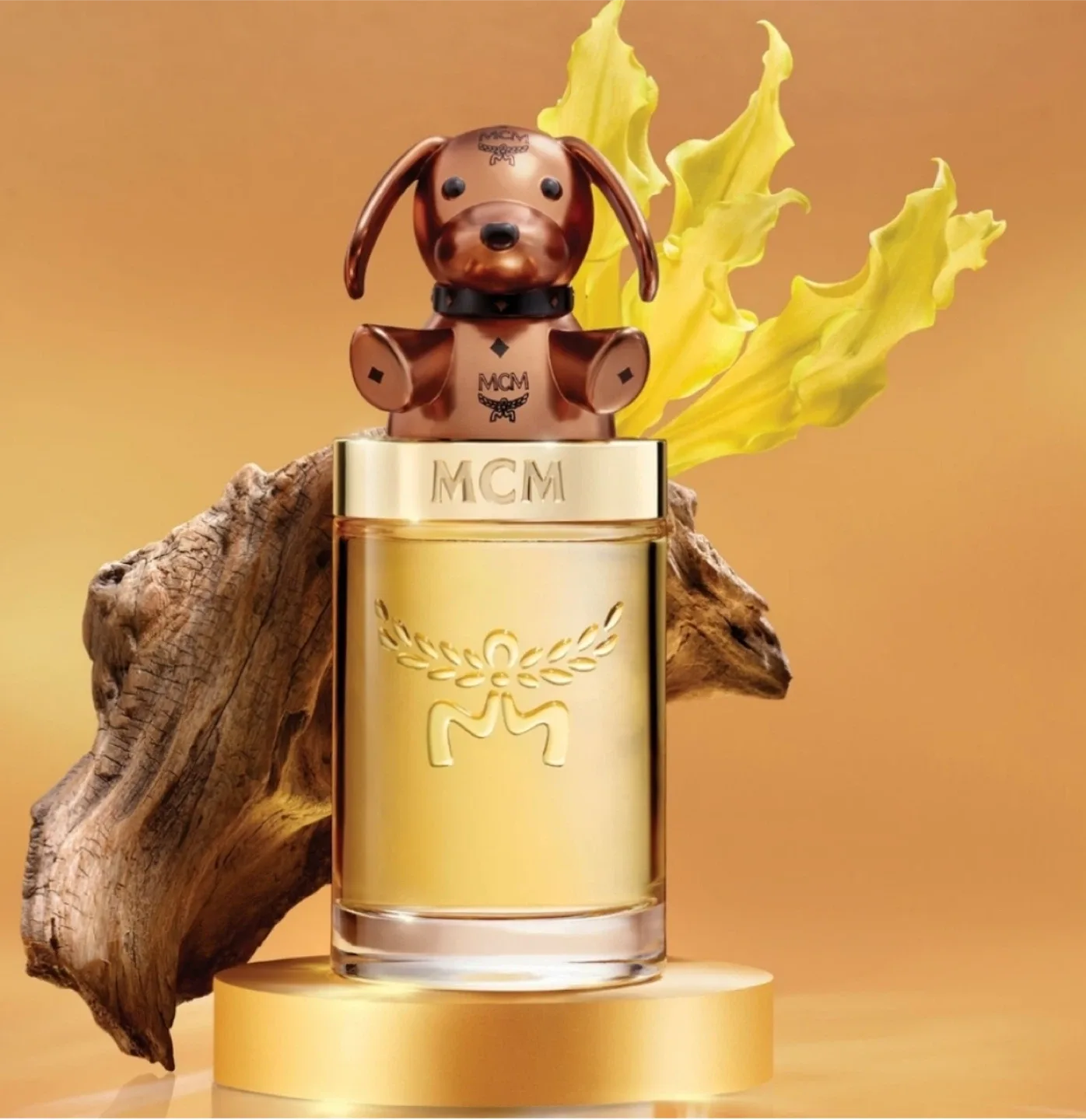 Mixed Beauty Lot: MCM 10mL, Prada lip, Innisfree VitC, Caudalie thumbnail