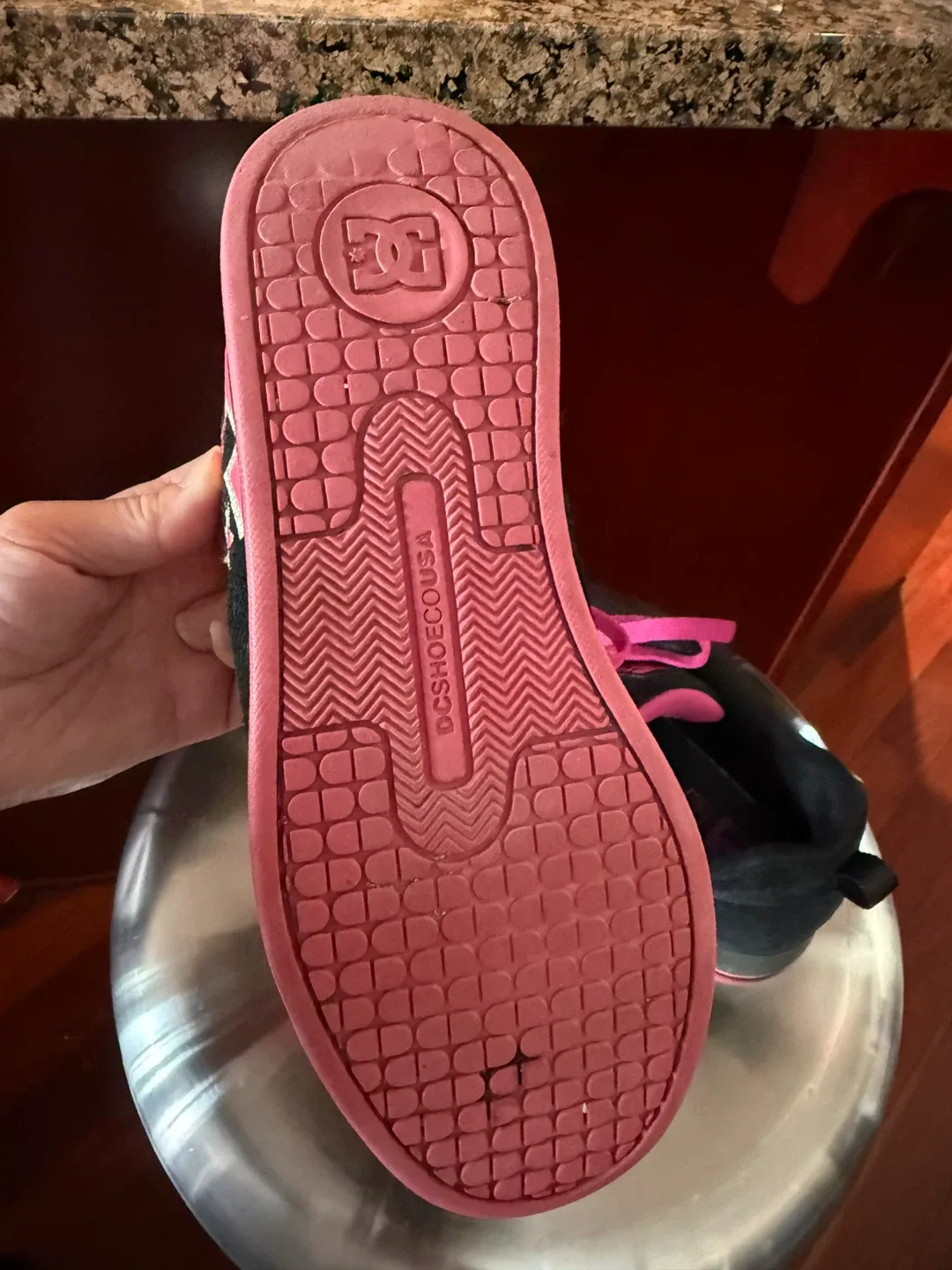 DC Shoes, Black and Pink, Size US 6 W image indicator(2)