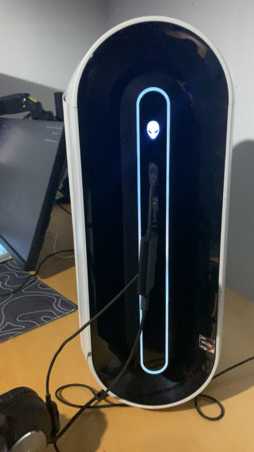 Alienware Aurora R10 Gaming PC – Ryzen 9 5900X / RTX 3080 - photo 3