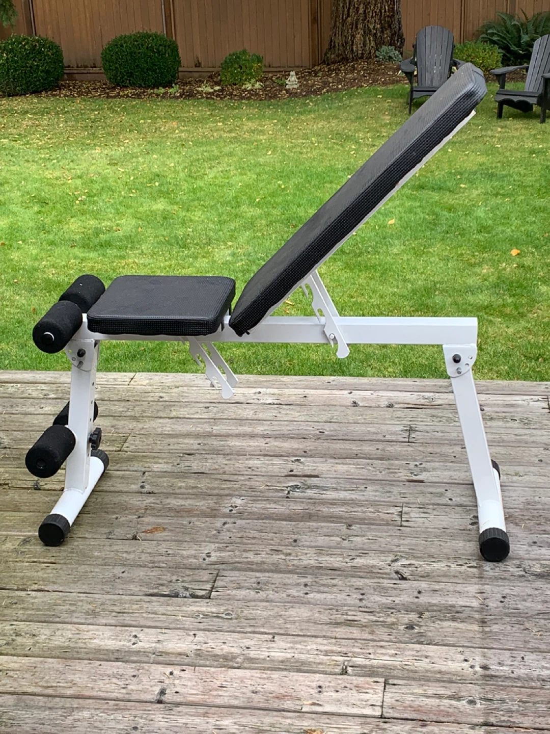 Adjustable Weight Bench - Great Condition