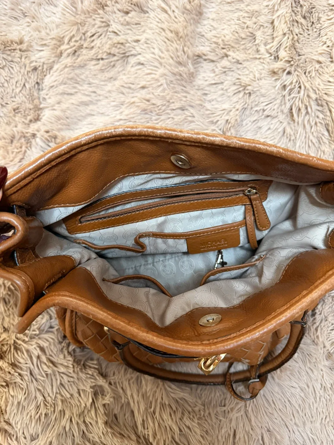 Michael Kors Brown Leather Handbag image indicator(6)