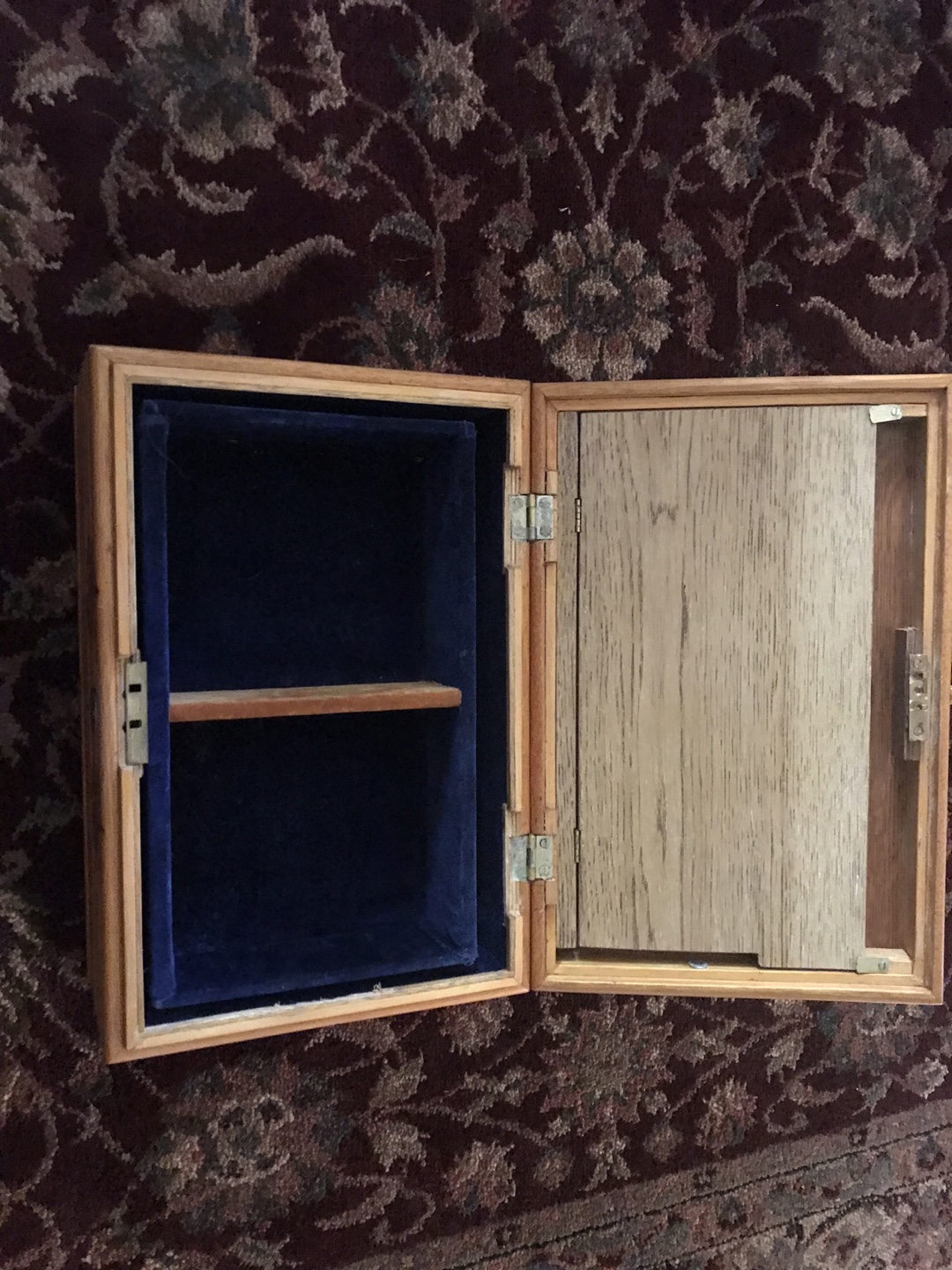 Wooden Box with Maple Leaf Design - photo 2