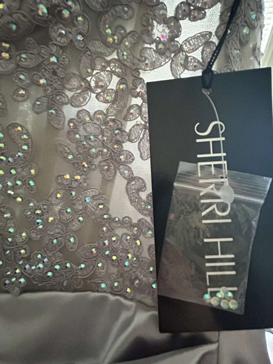 BNWT unaltered Sherri Hill Silver Dress - Size 4 image indicator(2)