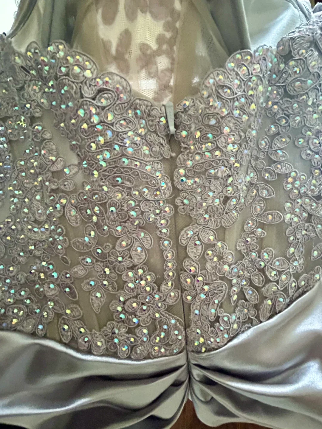 BNWT unaltered Sherri Hill Silver Dress - Size 4 image indicator(4)