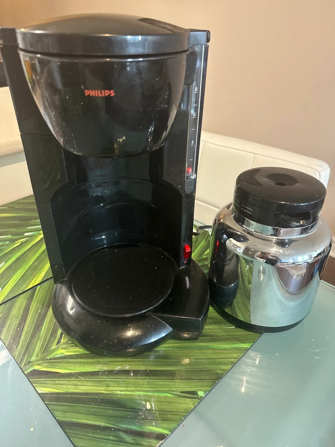 Philips Coffee Maker - 8 Cup Capacity image indicator(2)