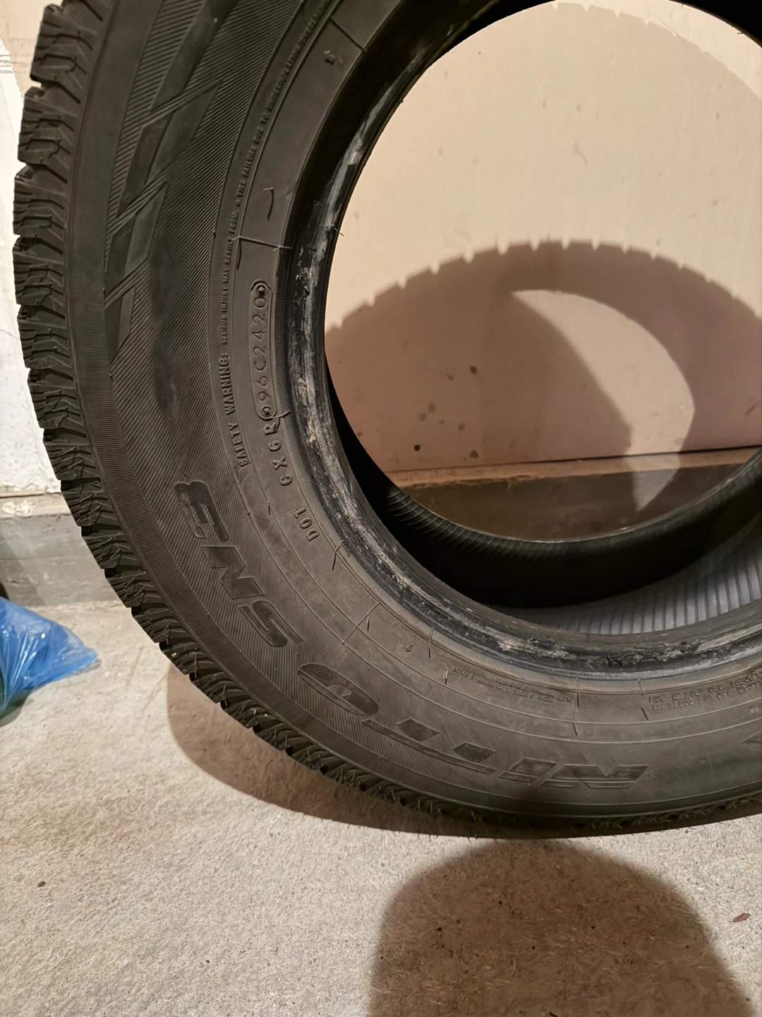 Set of 4 Winter Tires - 235/70R16 106H - photo 5