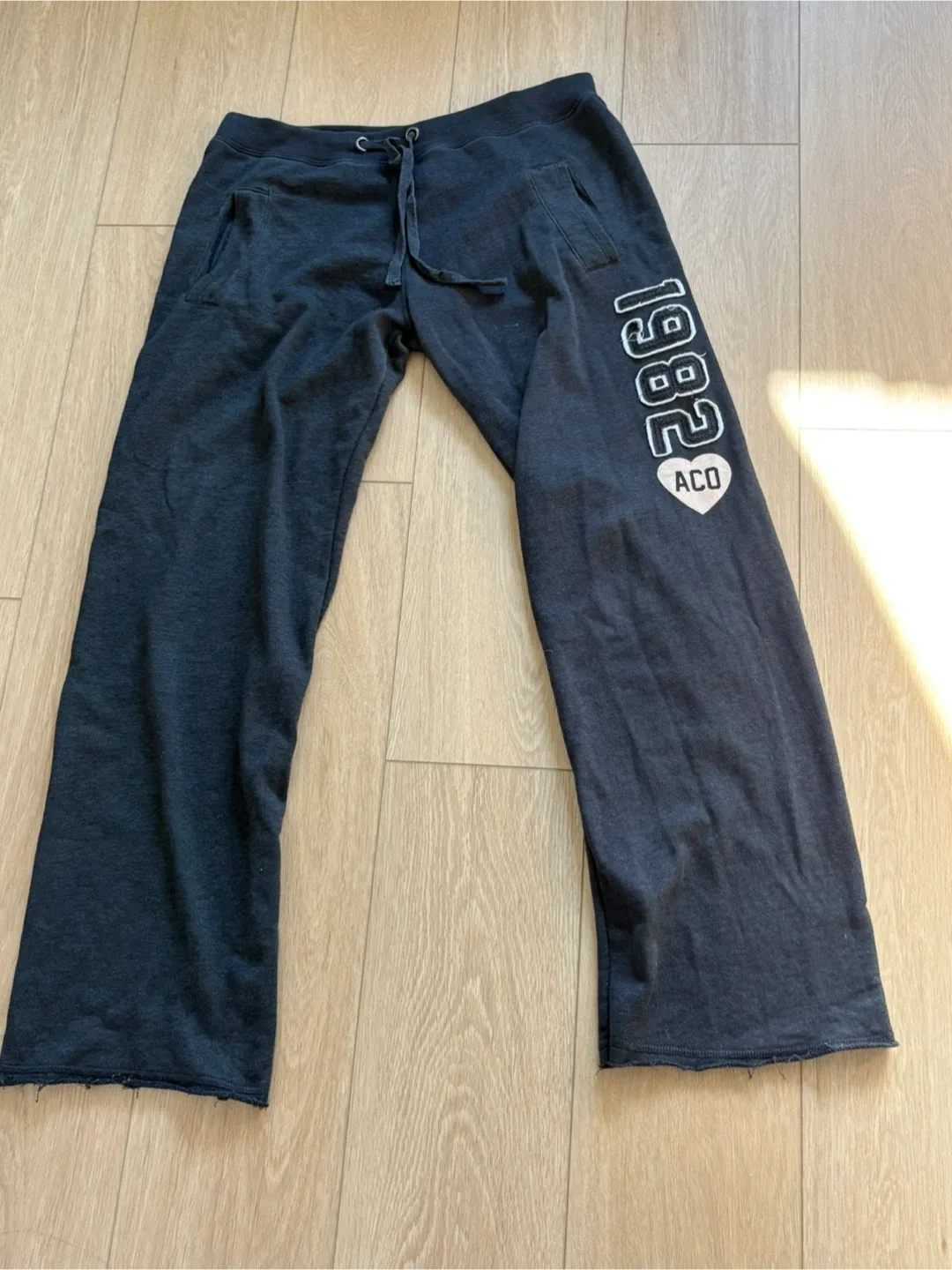 Grey Sweatpants large Ardene women pants thumbnail