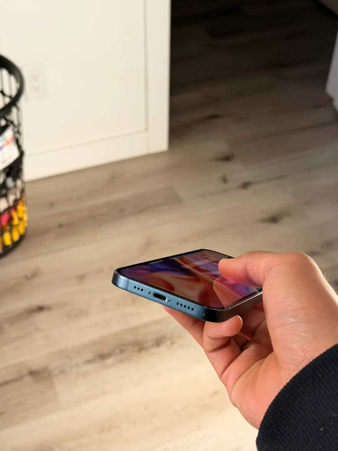 Apple iPhone 13 - Black image indicator(5)